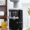 عصاره گیر اسمگ مدل SJF01 10 smeg sjf01 slow juicer kitchenu.ir 6 فروشگاه اینترنتی کیچن یو